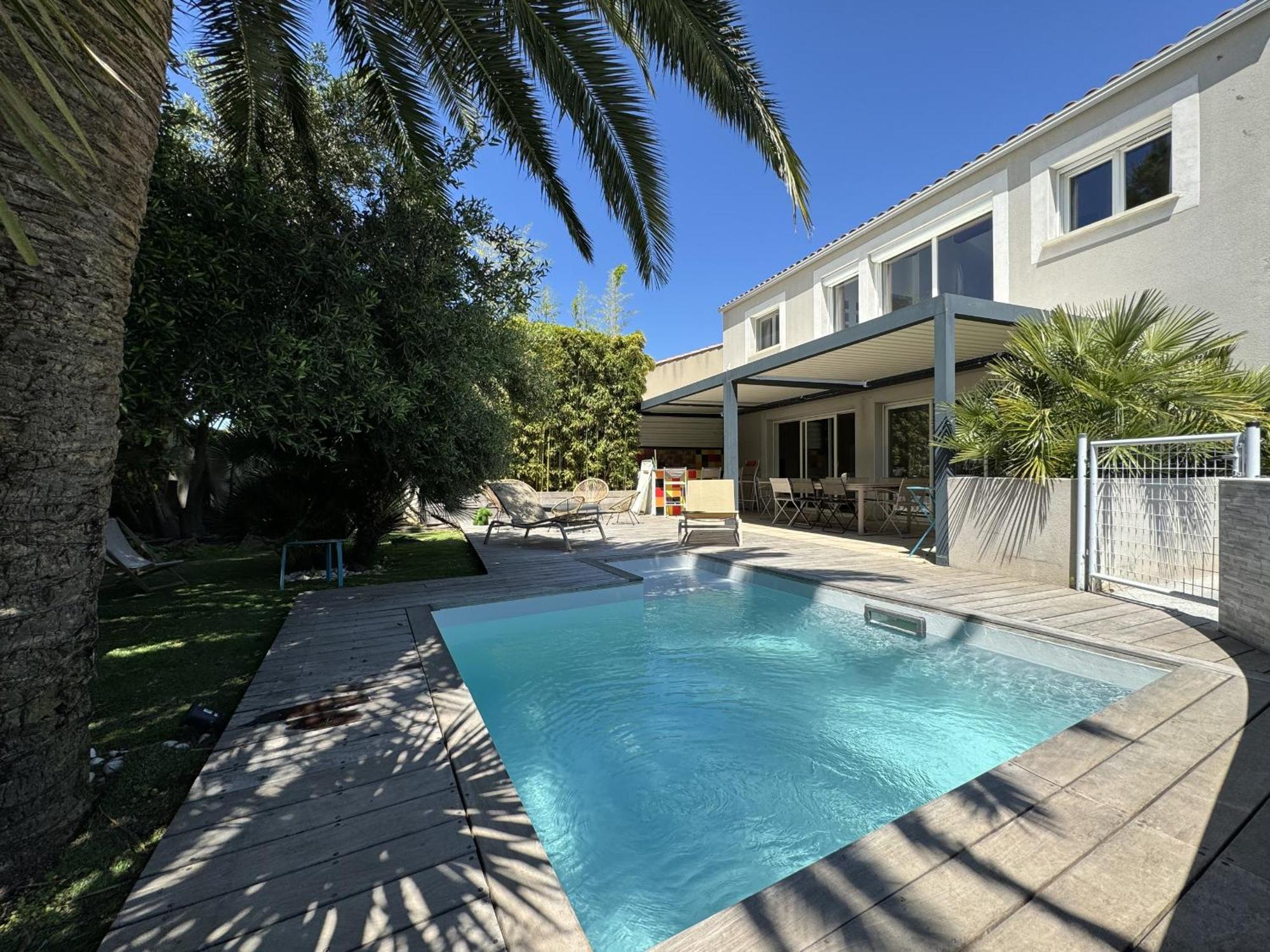 Villa Sete, Belle Avec Piscine !